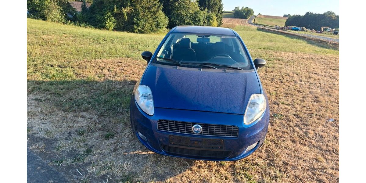 Fiat Grande Punto 137.824 km 2.750 &euro; Rösrath 51503