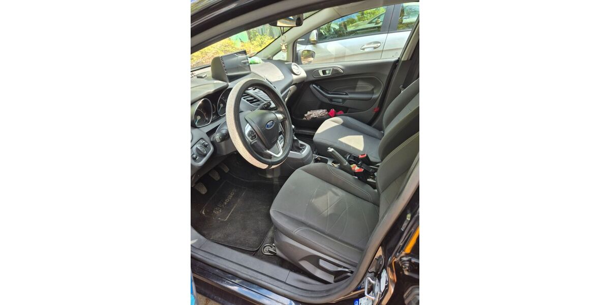 Ford Fiesta 119.000 km 5.500 &euro; Köln 51105