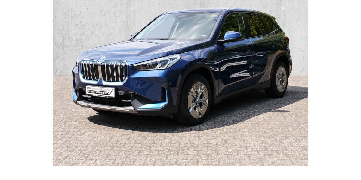 BMW iX1 37.412 km 32.790 &euro; Dormagen 41540