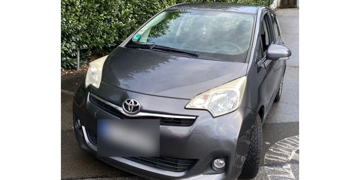 Toyota Verso-S 204.665 km 5.300 &euro; Wermelskirchen 42929