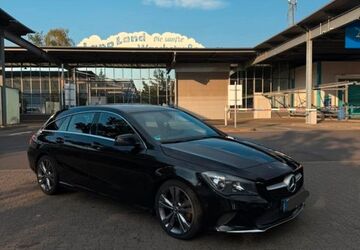 Mercedes-Benz CLA 200 Shooting Brake 180.000 km 15.000 &euro; Leverkusen 51373