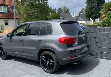 VW Tiguan 72.000 km 12.300 &euro; Leverkusen 51379