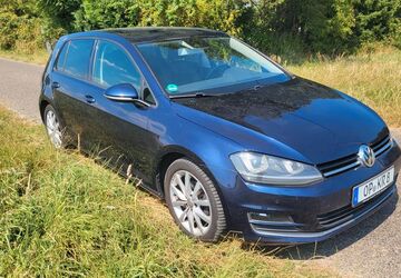 VW Golf 217.000 km 8.200 &euro; Leverkusen 51381