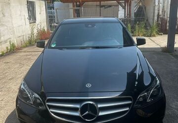 Mercedes-Benz E 200 170.000 km 14.300 &euro; Leverkusen 51373