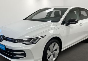 VW Golf 9.030 km 31.490 &euro; Düsseldorf 40233