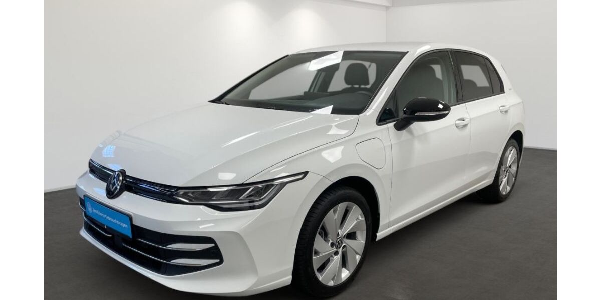 VW Golf 9.030 km 31.490 &euro; Düsseldorf 40233