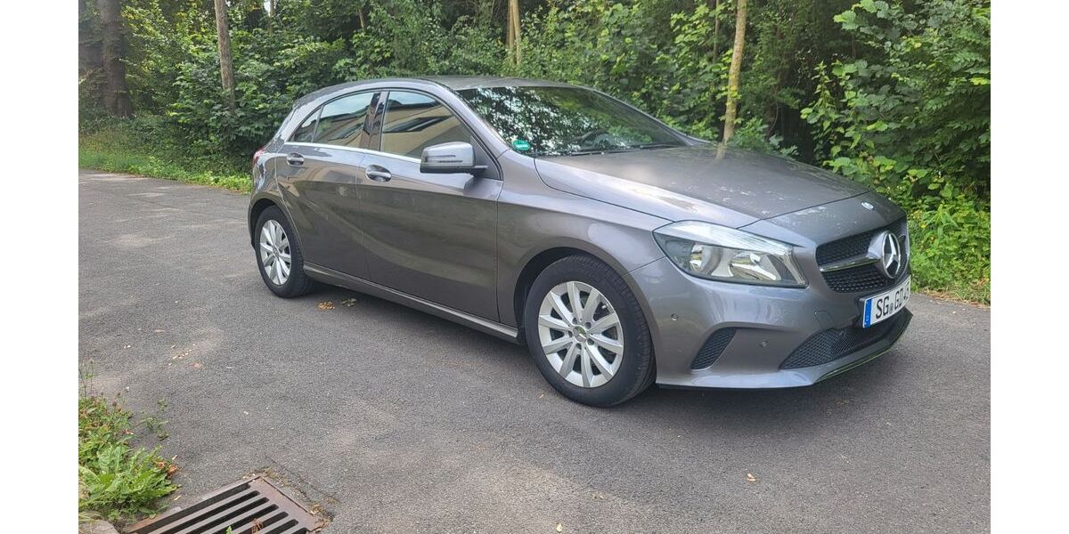 Mercedes-Benz A 180 72.500 km 12.500 &euro; Solingen 42719