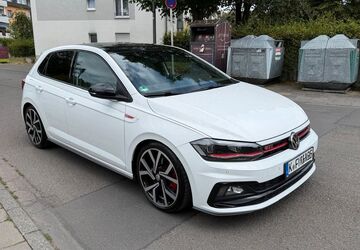 VW Polo 64.438 km 20.390 &euro; Köln 51107