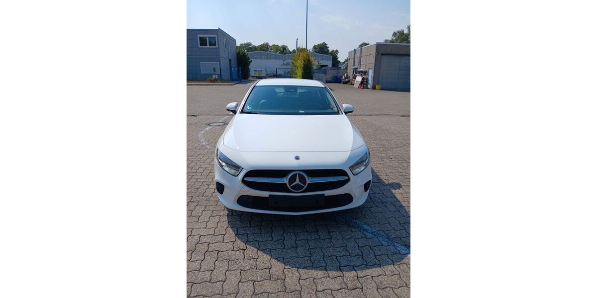 Mercedes-Benz A 250 111.145 km 18.500 &euro; Mettmann 40822