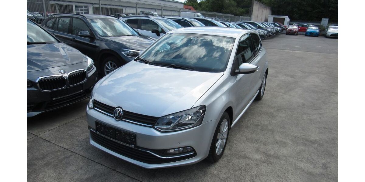 VW Polo 42.200 km 9.800 &euro; Leverkusen 51371