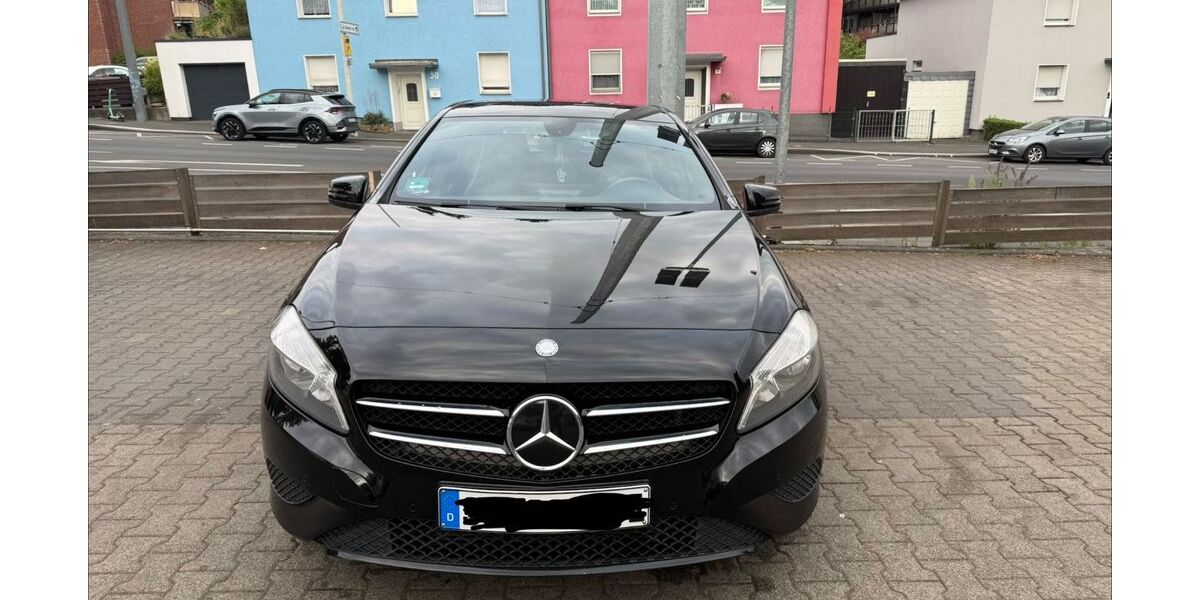 Mercedes-Benz A 180 168.900 km 9.000 &euro; Solingen 42719