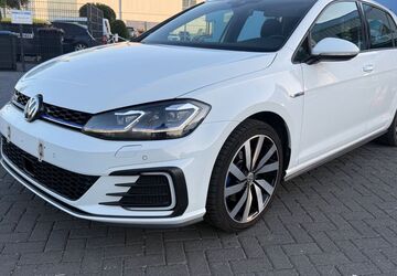VW Golf 123.500 km 17.950 &euro; brühl 50321