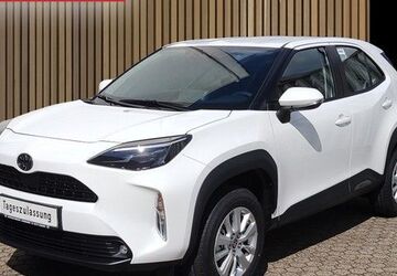 Toyota Yaris Cross 2.500 km 24.680 &euro; Leverkusen 51381