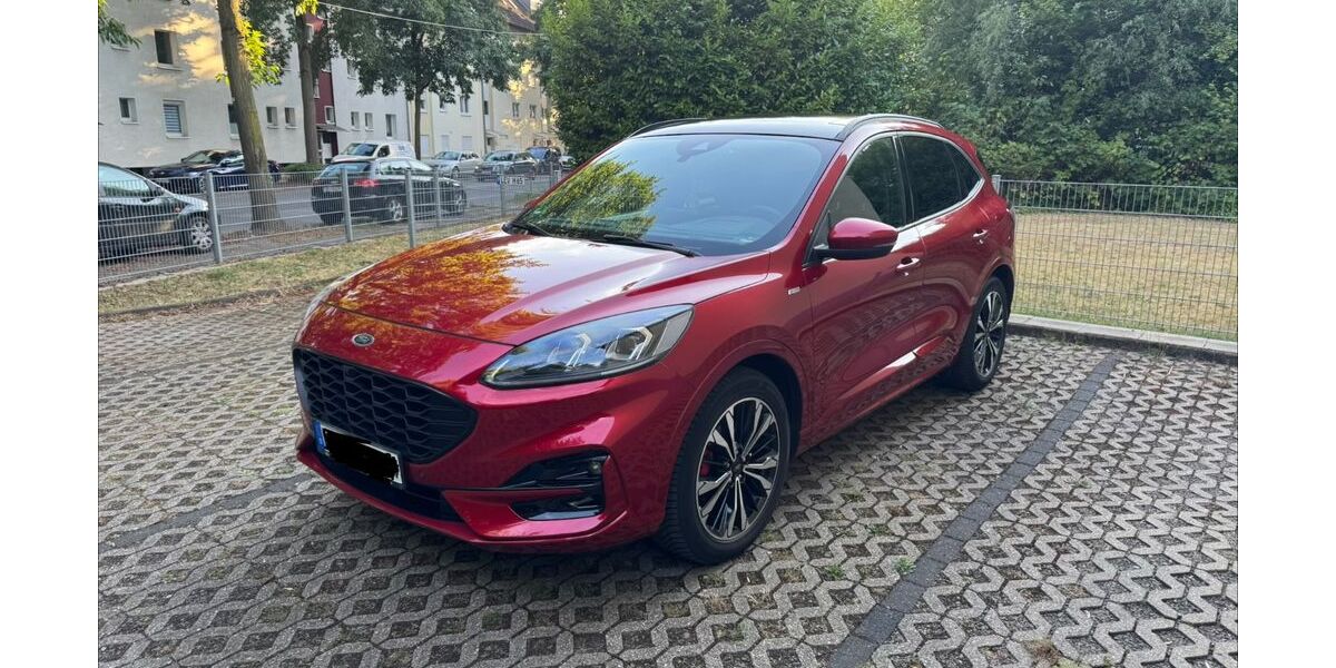 Ford Kuga 94.000 km 22.700 &euro; Leverkusen 51379