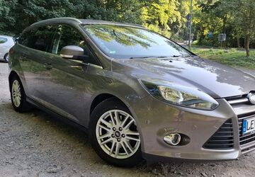 Ford Focus 183.000 km 5.600 &euro; Leverkusen 51371