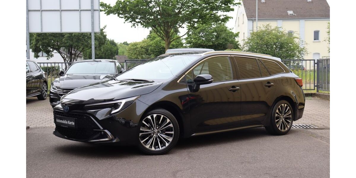 Toyota Corolla 9.990 km 29.490 &euro; Leverkusen 51373