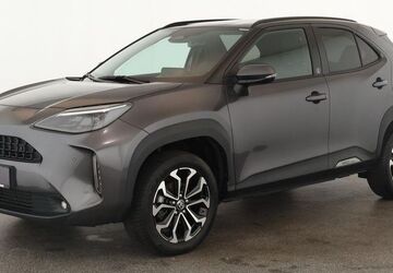 Toyota Yaris Cross 21.300 km 24.484 &euro; Düsseldorf 40233
