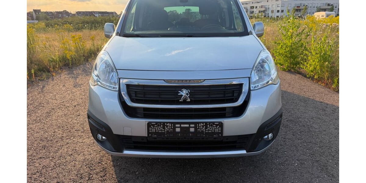 Peugeot Partner 165.000 km 6.900 &euro; Köln/Poll 51105