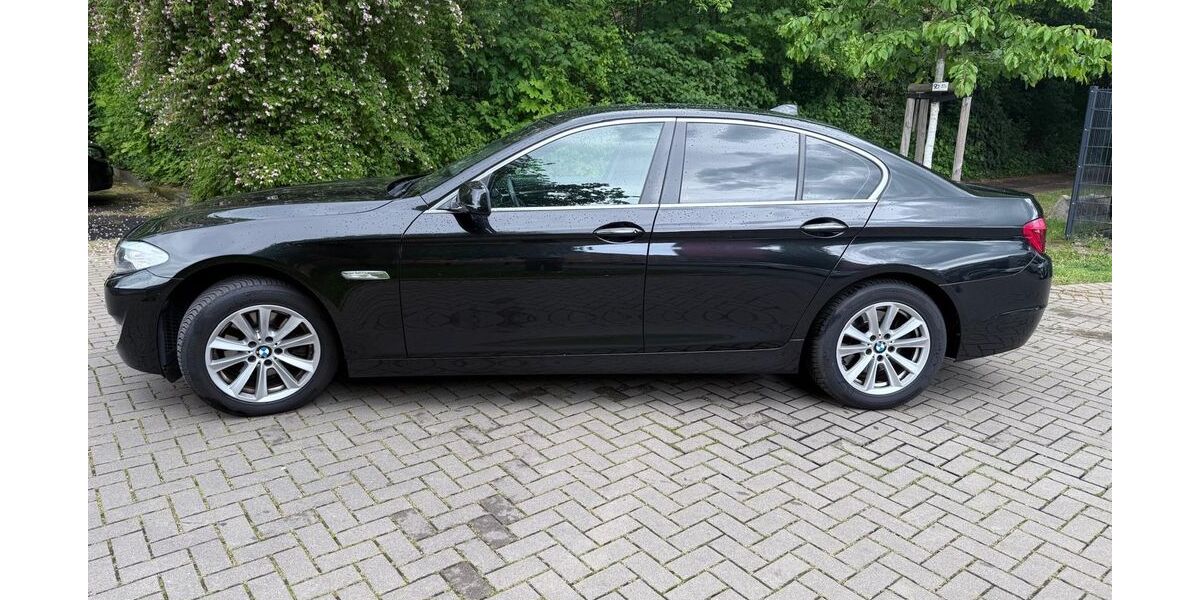 BMW 520 260.000 km 8.500 &euro; Leverkusen 51371