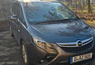 Opel Zafira Tourer 200.000 km 6.800 &euro; Düsseldorf 40547