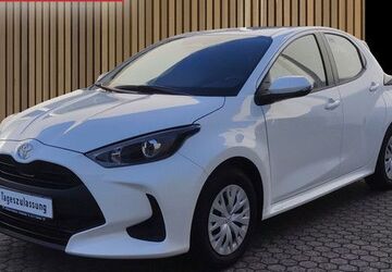 Toyota Yaris 3.000 km 20.490 &euro; Leverkusen 51381